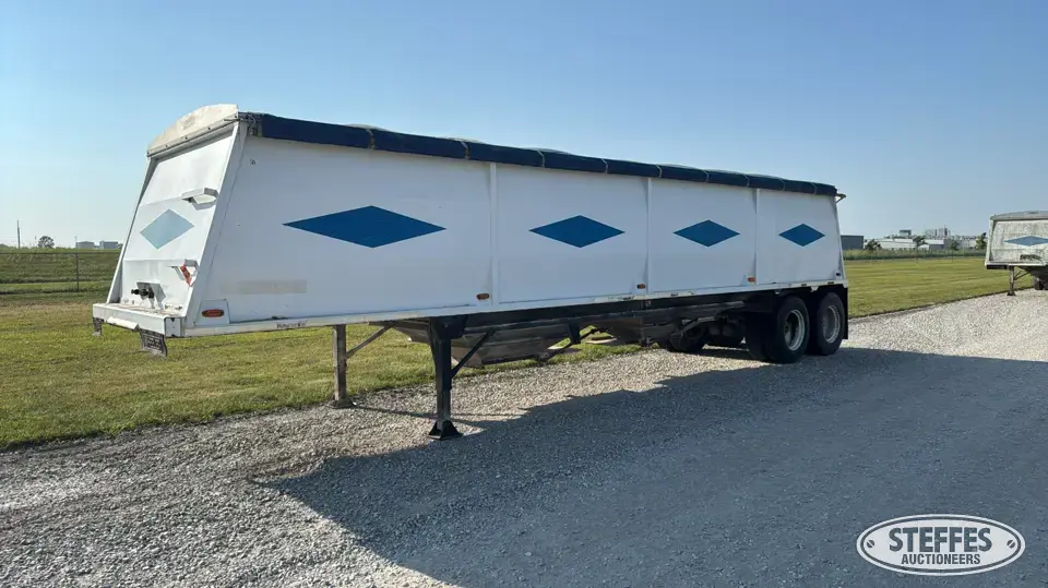 1996 Wheeler Steel Works Hopper Bottom Trailer