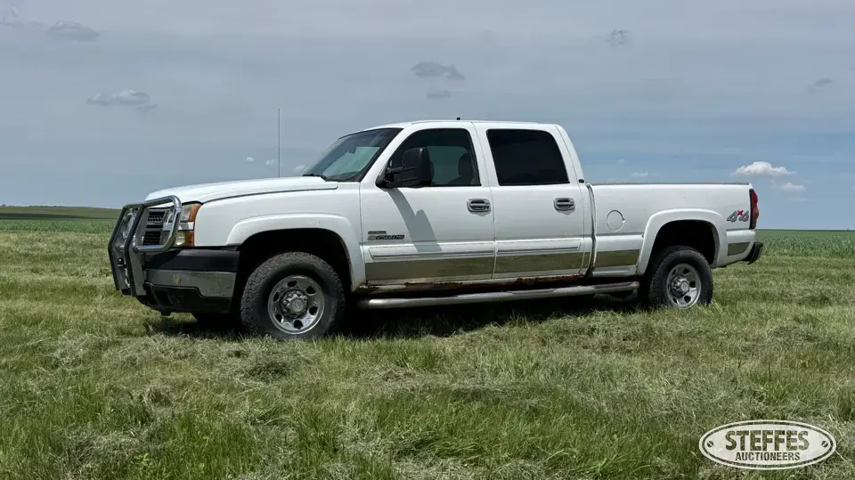 2006 Chevrolet Silverado 2500HD 3 Quarter Ton Pickup