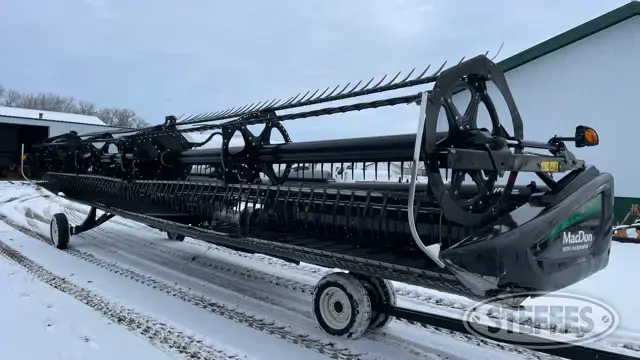 2017 MacDon FD75-S