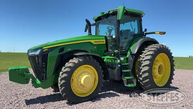 2022 John Deere 8R 310