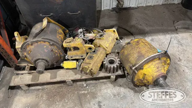 (2) GCI 5400 swing motors