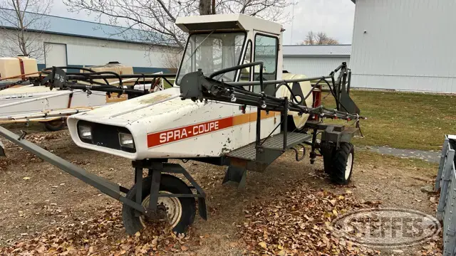 Melroe 115 Spra-Coupe