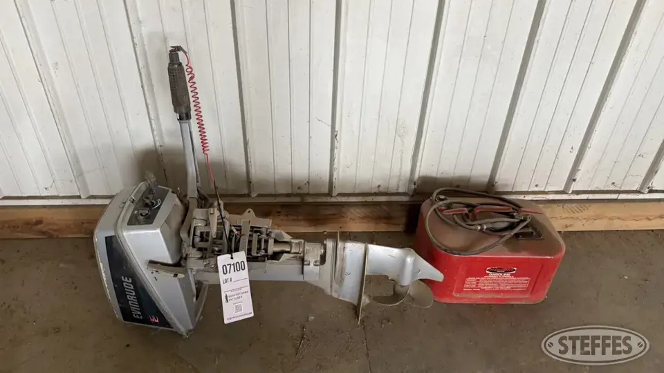 Evinrude tiller boat motor