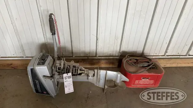 Evinrude tiller boat motor
