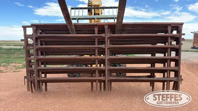 (9) Livestock panels