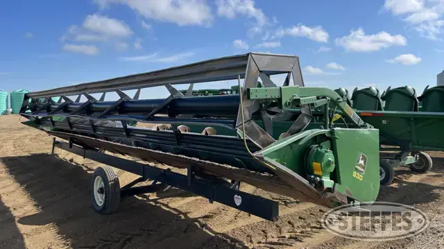 1994 John Deere 930