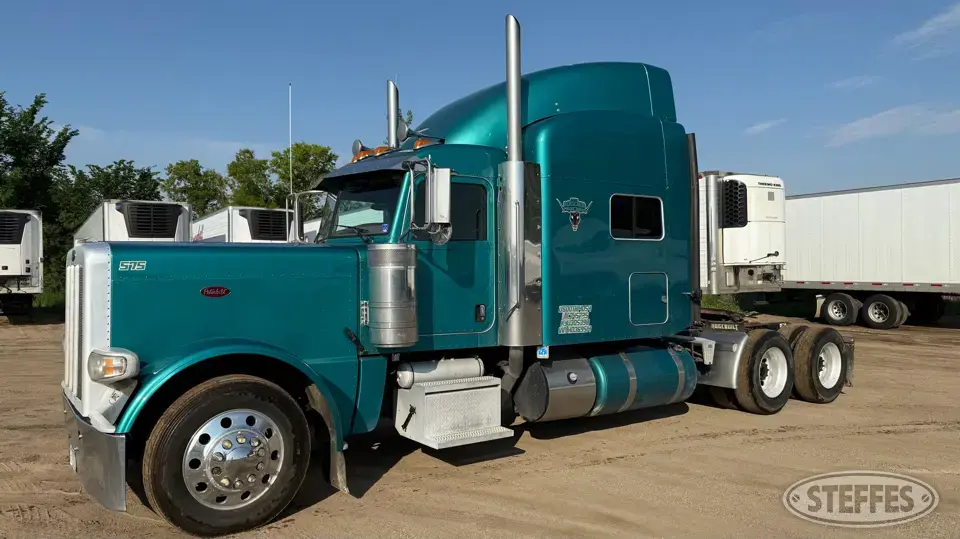 2017 Peterbilt 389 EXHD Conventional Truck with Sleeper