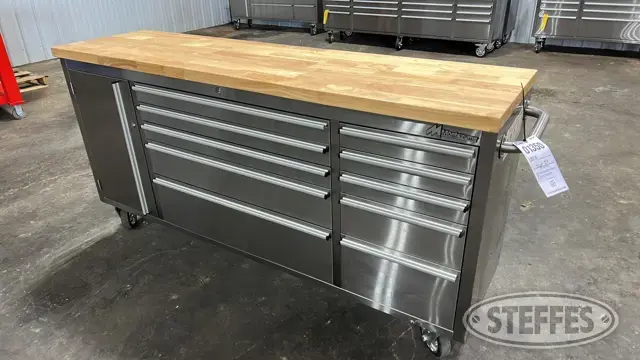 Montezuma rolling tool box
