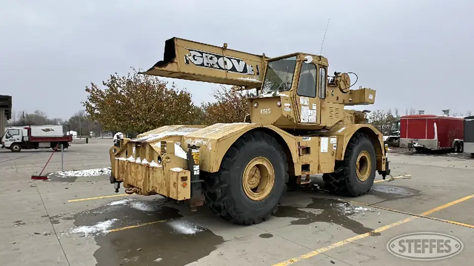 Grove RT655 Rough Terrain Crane