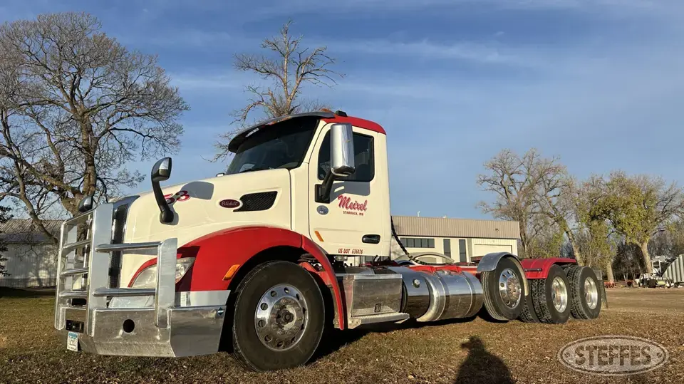 2016 Peterbilt 579 Conventional Truck without Sleeper