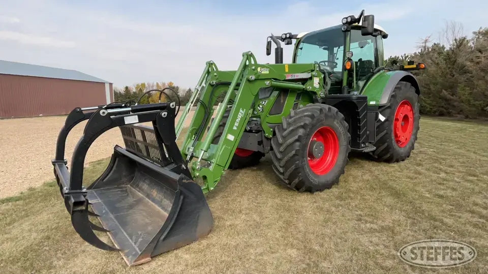 2019 Fendt 716 Vario MFWD Tractor