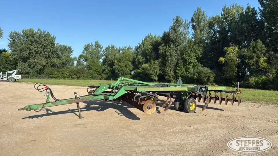 John Deere 510 Ripper