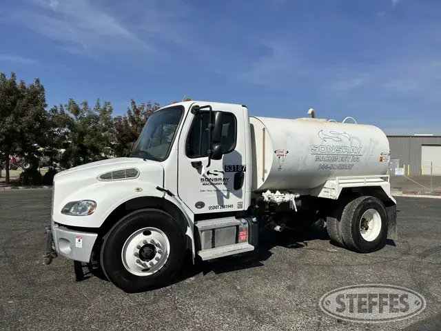 2020 Freightliner M2 106