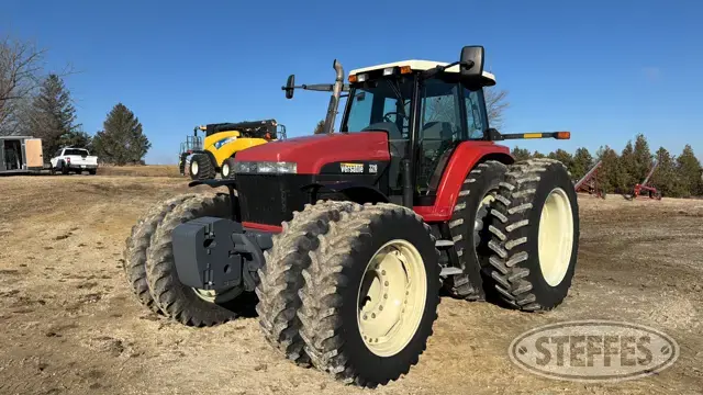 2005 Buhler Versatile 2210
