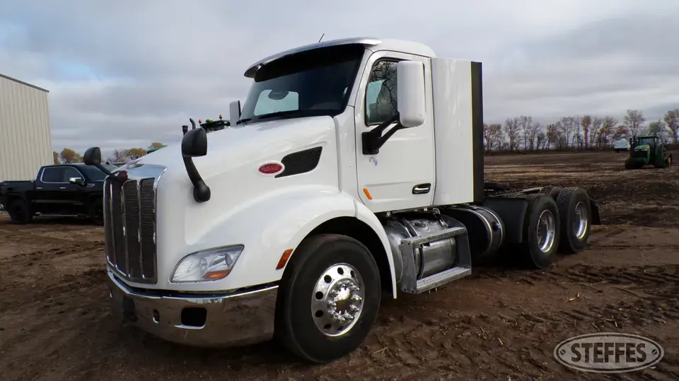2017 Peterbilt 579 Conventional Truck without Sleeper