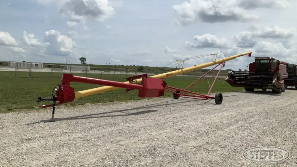 Westfield MK 80-61 Swing Hopper Auger