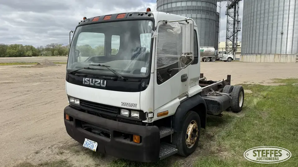 2001 Isuzu NPR Specialty Truck