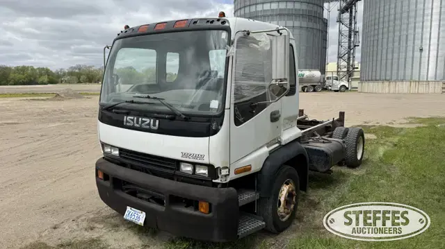 2001 Isuzu NPR
