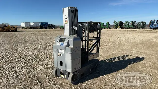 JLG 20MVL