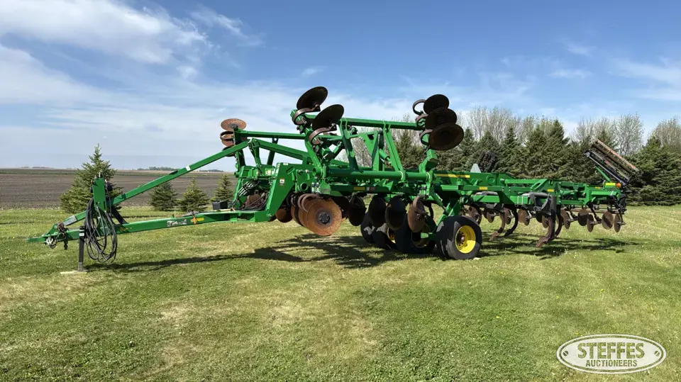2014 John Deere 2730 Ripper