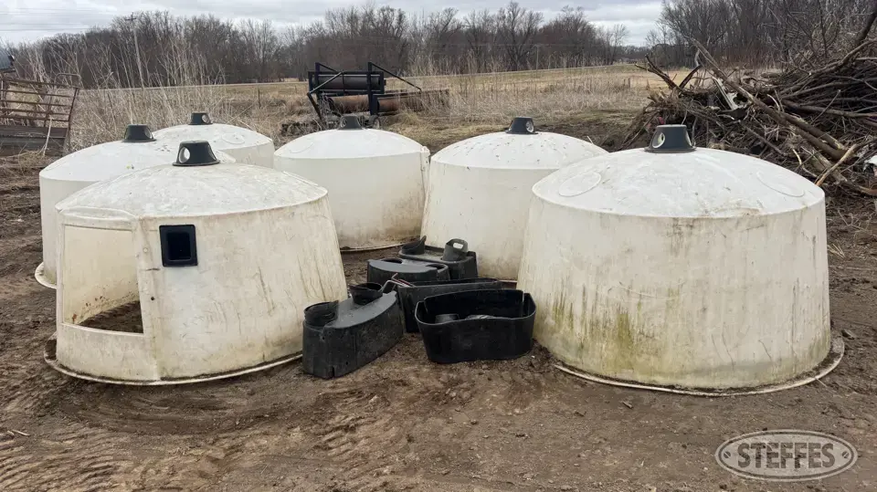 (6) Polydome calf hutches Livestock Equipment-Other