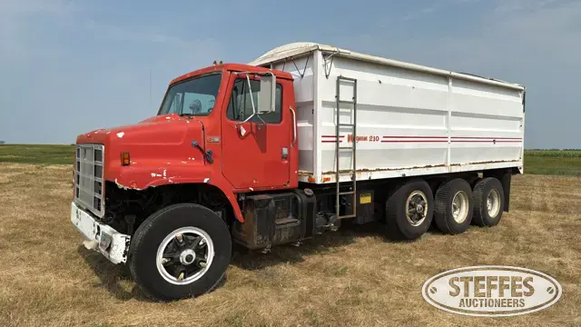 1985 International S2300