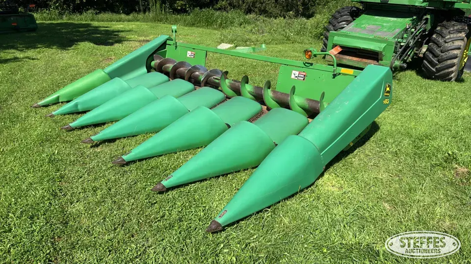 1996 John Deere 693 Corn Head
