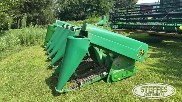 John Deere 693