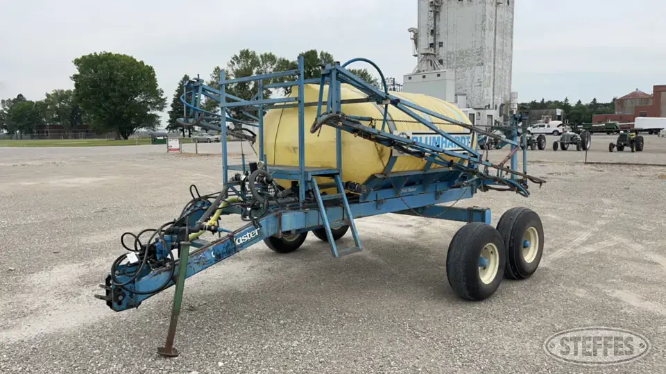 Blumhardt Trail Master Pull-Type Sprayer