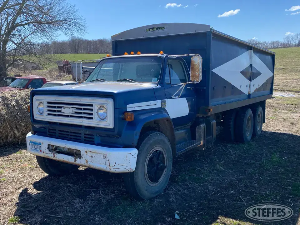 Chevrolet C65 Tandem Boxed Truck
