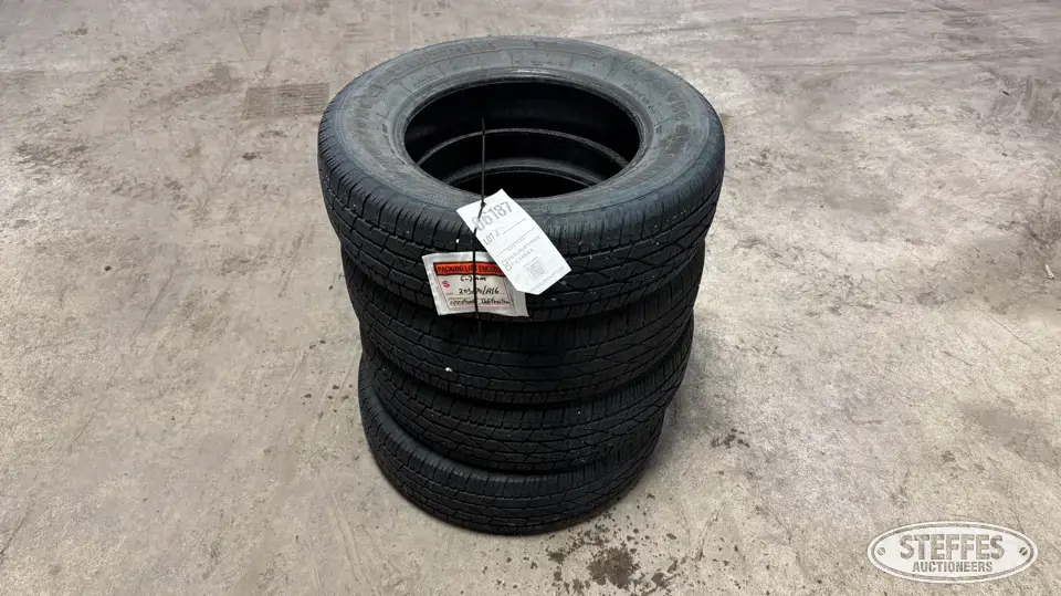 (4) Firestone Destination 205/70R16 tires Passenger-Light Truck Tire