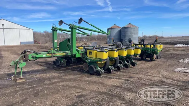 2000 John Deere 1770 Conservation