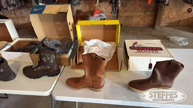 (6) Pairs of mens boots