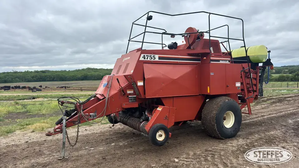 Hesston 4755 Square Baler