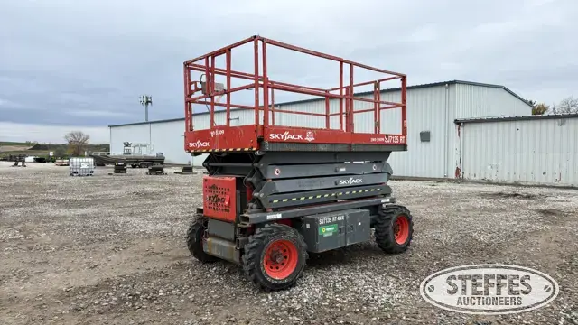2015 Skyjack SJ 7135 RT