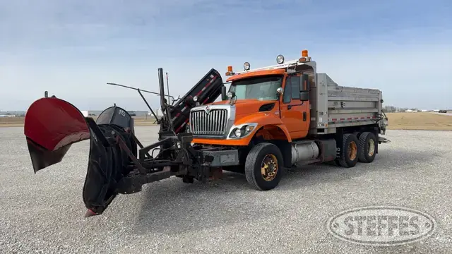 2011 International 7400