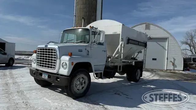 1986 Ford L8000