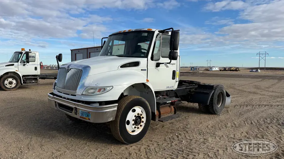 2012 International DuraStar 4400 Conventional Truck without Sleeper