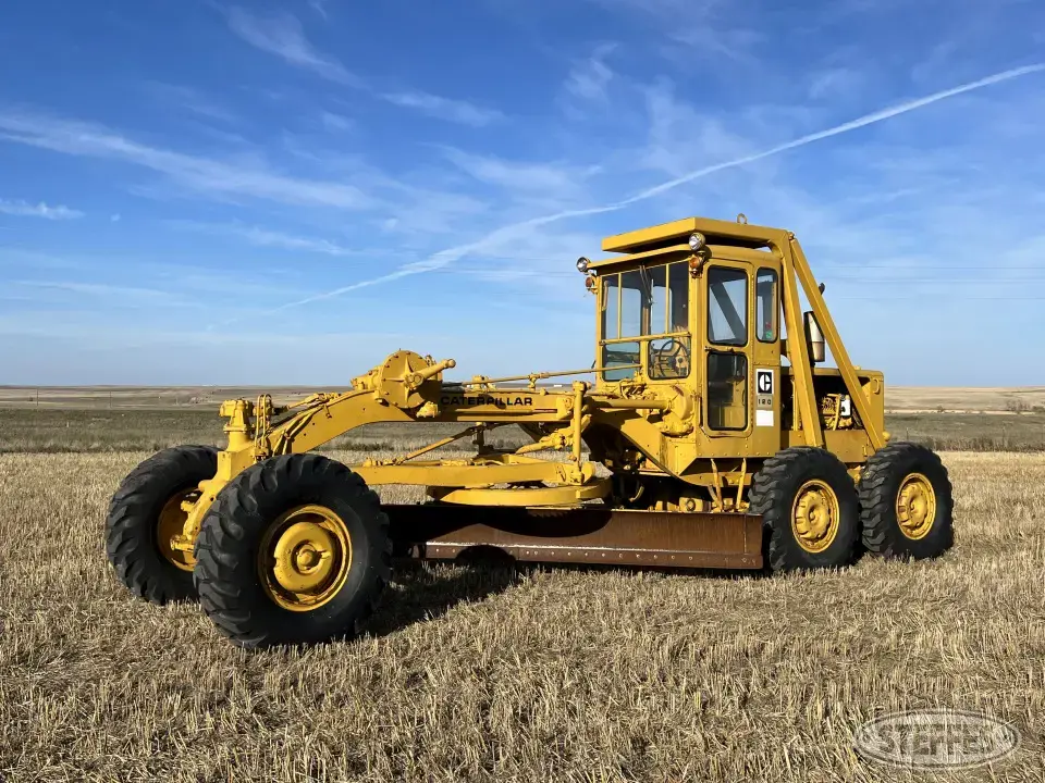 1971 Caterpillar 120 Motor Grader