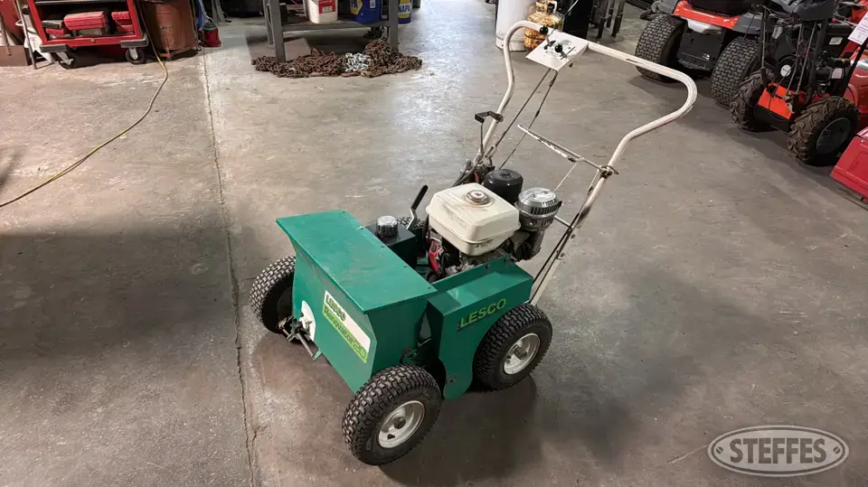 Lesco Renovator 20 Overseeder