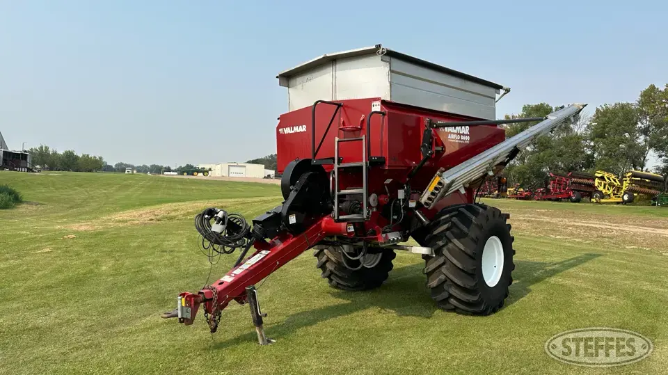 2016 Valmar Airflow 8600 Dry Applicator