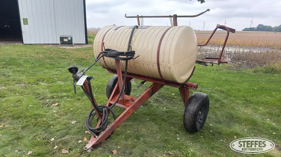 Pull-type sprayer