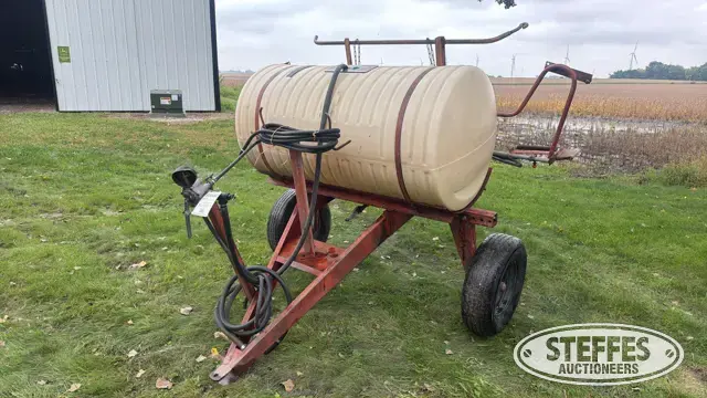 Pull-type sprayer