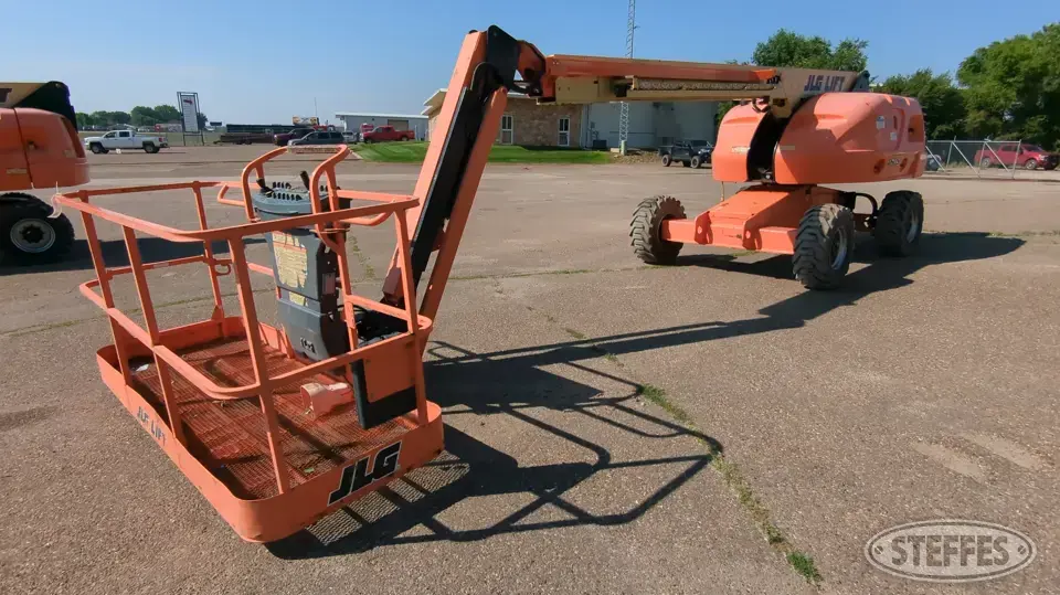 2013 JLG 460SJ Boom Lift
