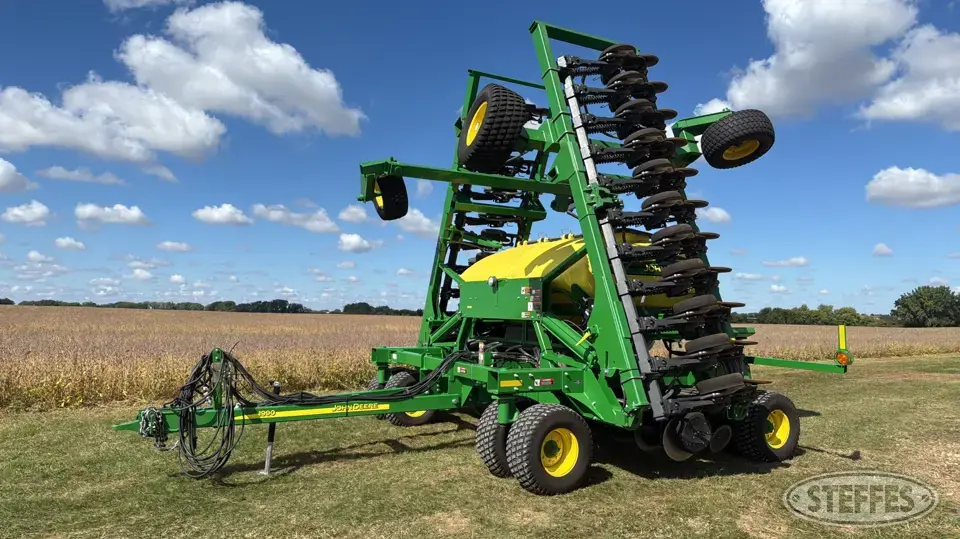 2019 John Deere 1990 Air Drills and Air Seeder