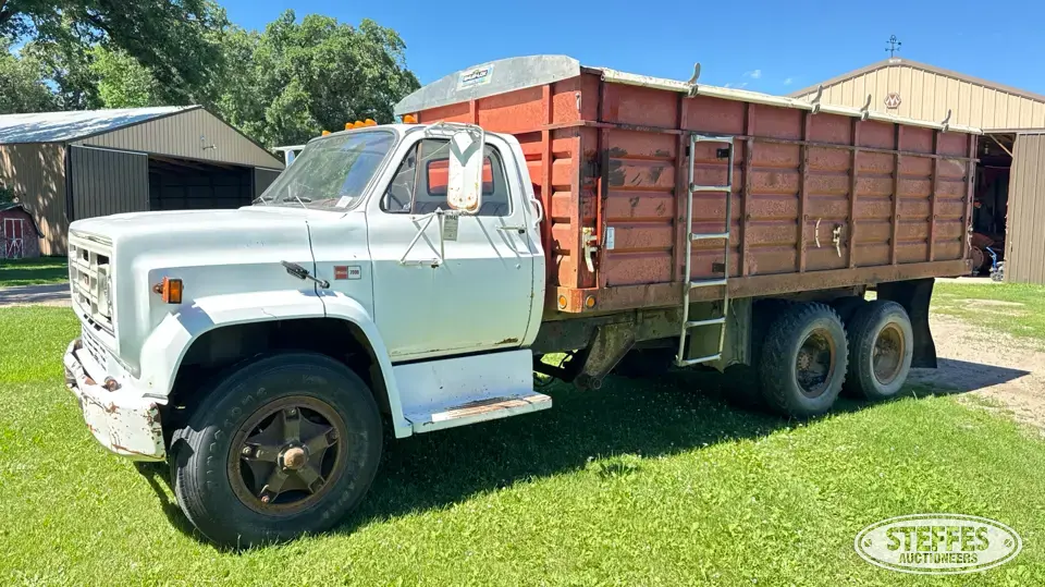 1984 GMC 7000 Grain Truck