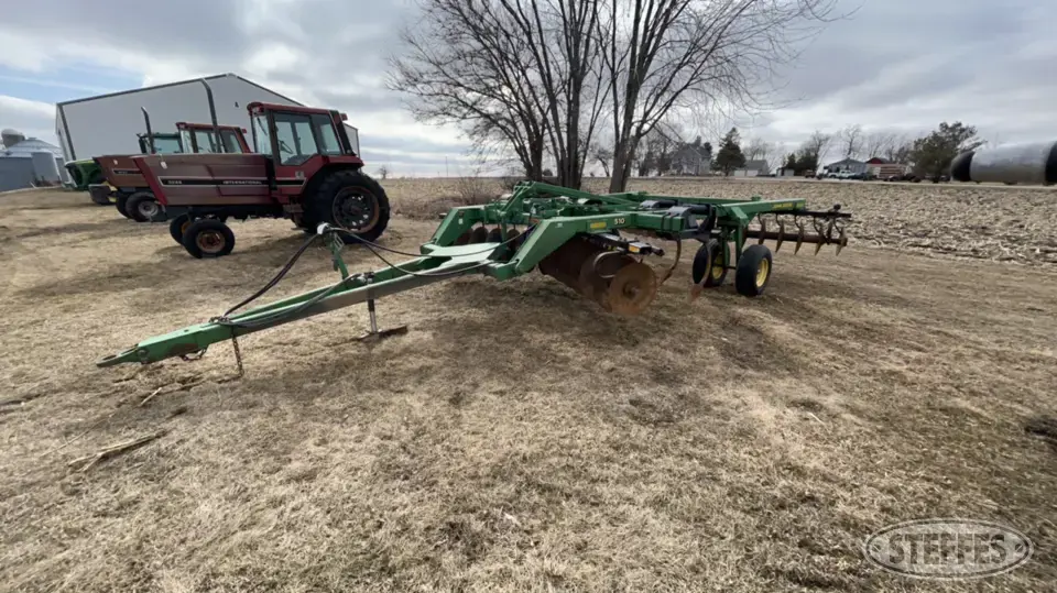 1999 John Deere 510 Ripper