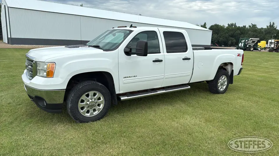 2013 GMC Sierra 3500HD SLE 1 Ton Pickup