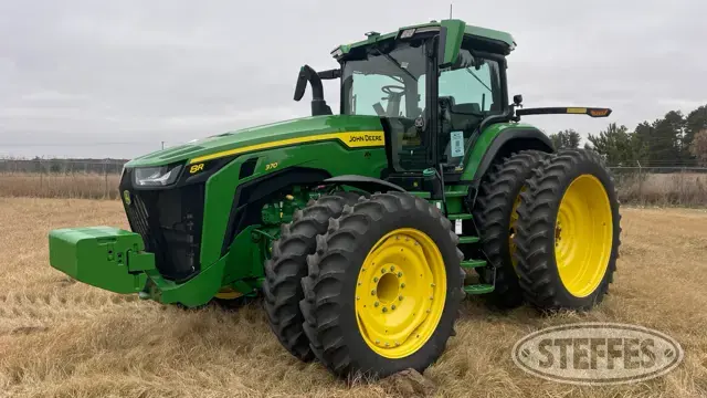 2023 John Deere 8R 370