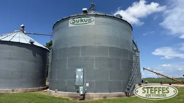 2013 Sukup grain bin